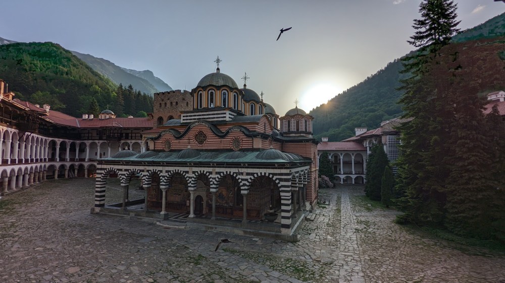 PXL_20220528_041426852